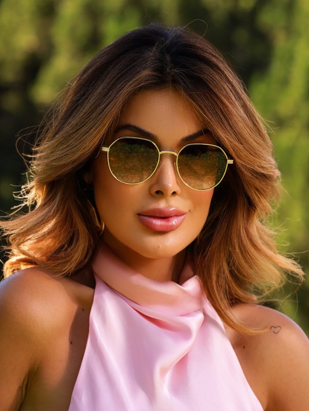 JAMES MARROM DOURADO